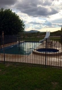 salt water pool w/jacuzzi