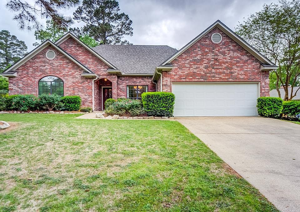 1st image of 440 Augusta Dr