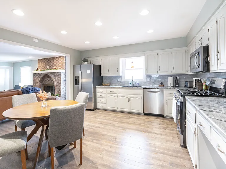 6703 Hauser Dr — Photo 6
