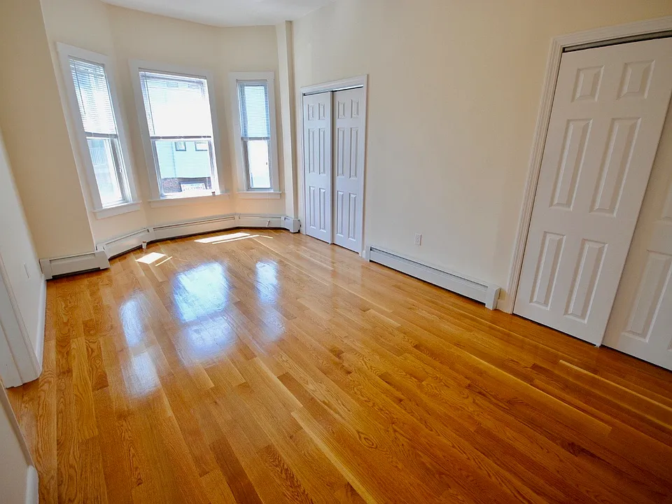 154 Bennington St #2