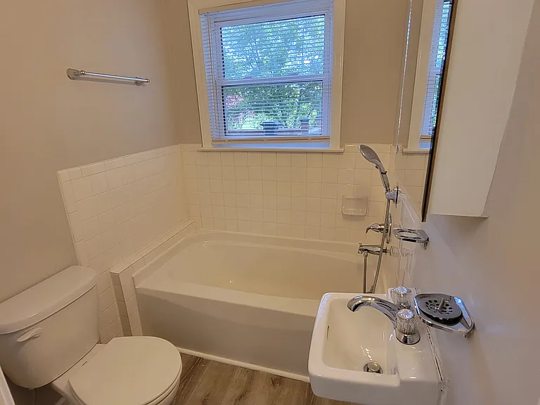 8165 Wood St — Photo 18