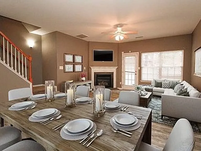 461 Revolution Ln — Photo 3
