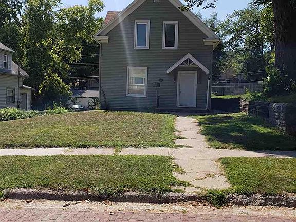 3rd image of 4220 S 18th St