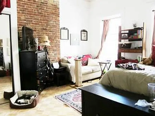 Rented by Aventana | media 45