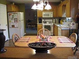 2nd image of 9 Ardito Ct