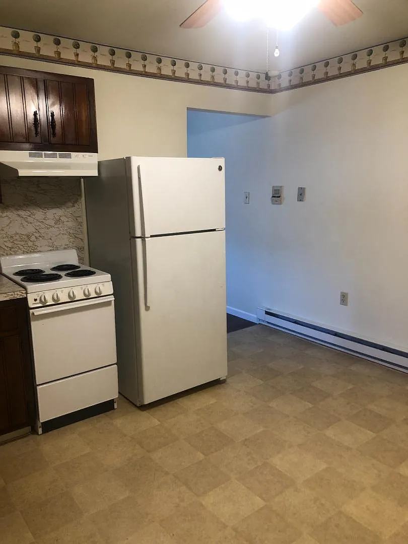 35 N 4th St - Apartment 1 — Photo 3