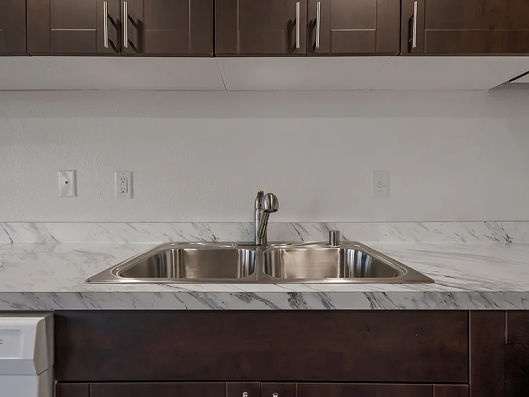 Sheridan Square Apartments — Photo 122