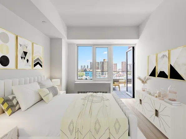 1998 2nd Avenue image 2 of 8