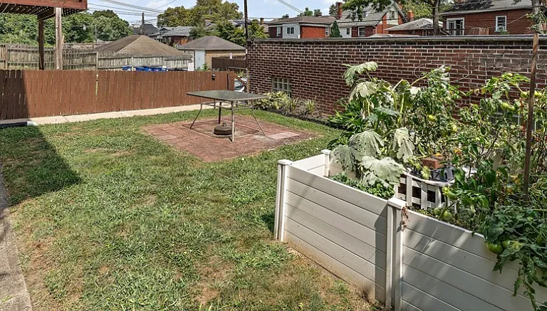 563 S Braddock Ave #1 — Photo 4