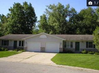 6612 Pleasantview Dr NE, Rockford, MI 49341