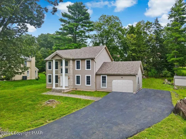 154 Escoll Dr, East Stroudsburg, PA 18301
