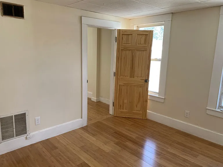 149 Main St #3 — Photo 8