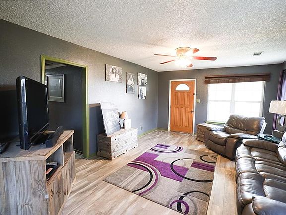 4th image of 1062 W County Road 415