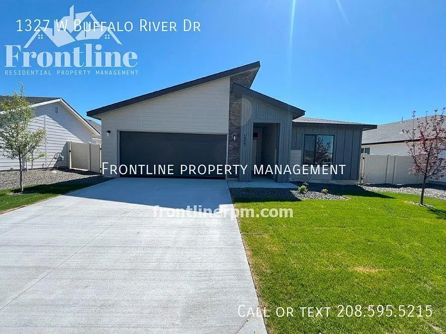 Building Photo - 1327 W Buffalo River Dr