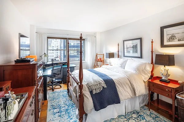 Sold by Town Residential | media 5