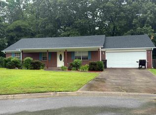 1008 Fox Ridge Dr, Benton, AR 72019
