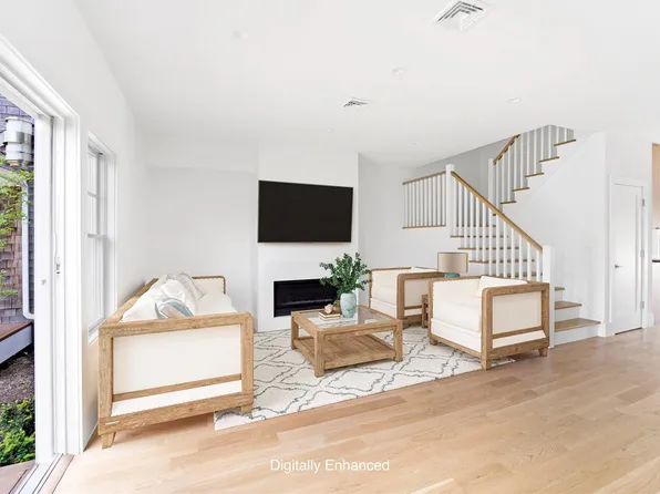 68 Foster Avenue #19, Hampton Bays, NY 11946