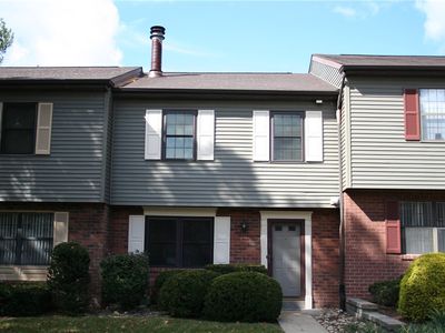 7390 Beacon Hill Dr, Pittsburgh, PA, 15221