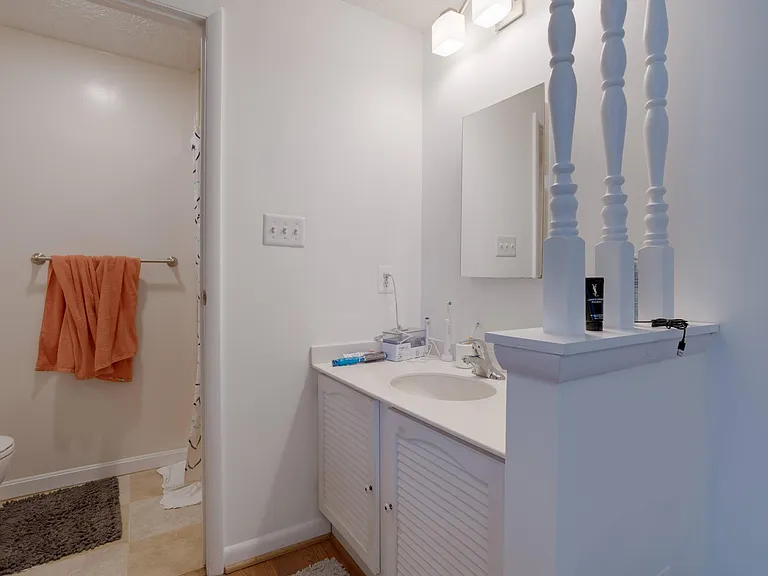 7955 Tyson Oaks Cir — Photo 9
