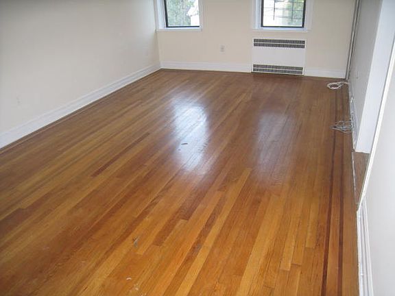 3rd image of 2598 36th St APT 3B