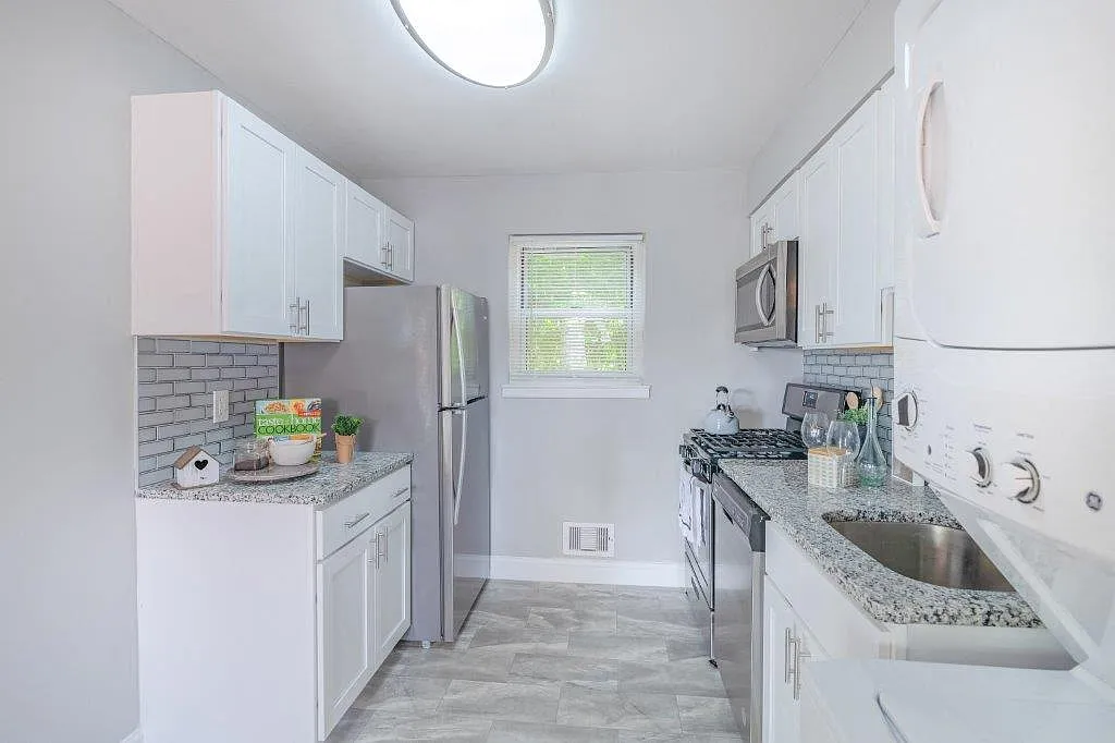 Mt. Arlington Gardens Apartment Homes — Photo 3