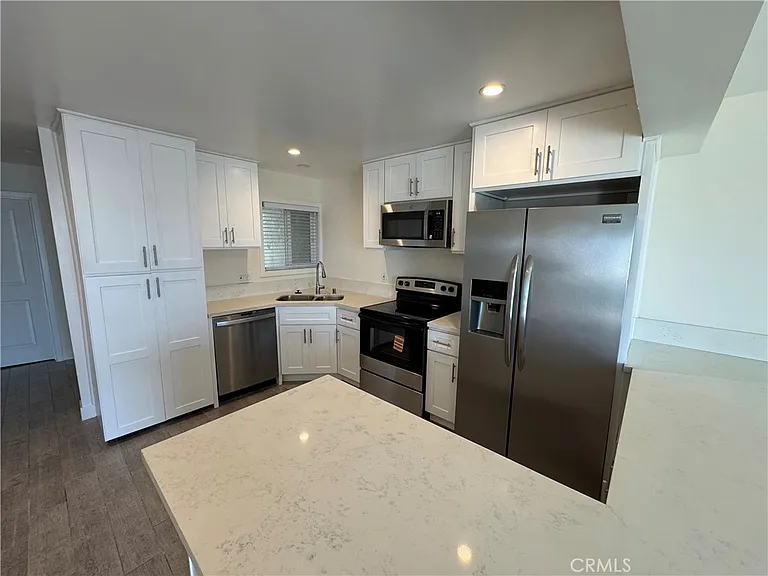 222 Arch St #3 — Photo 10
