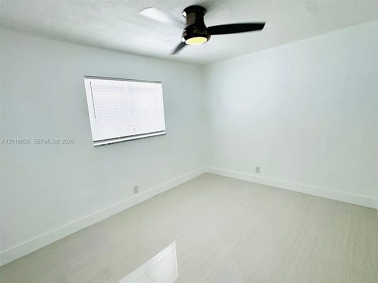 105-107 NE 30th Ct #107 — Photo 20