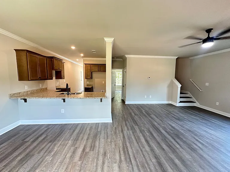 188 Will Hunter Rd — Photo 5