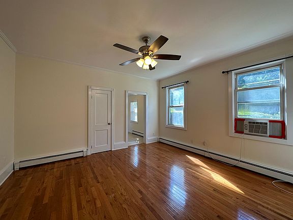 2nd image of 140 Wall St APT 1