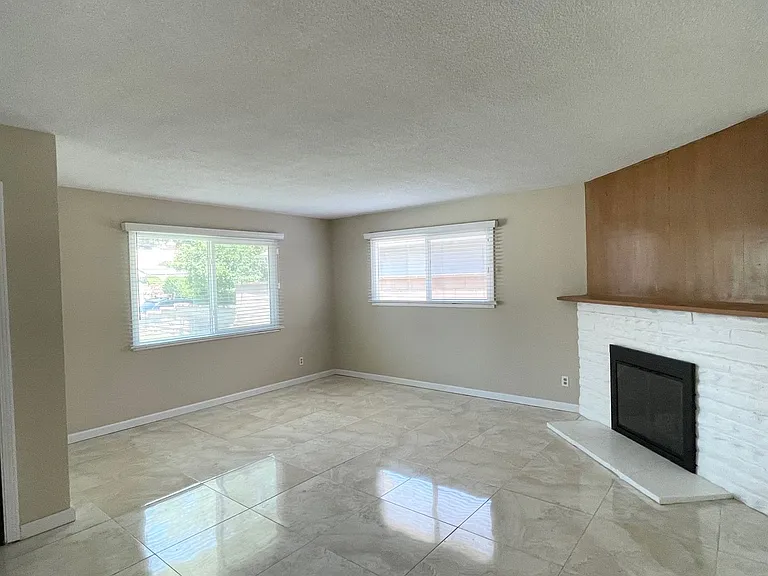 23370 Schoolcraft St — Photo 18