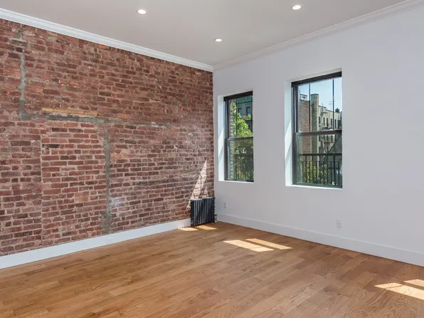 260 Washington Avenue image 1 of 34
