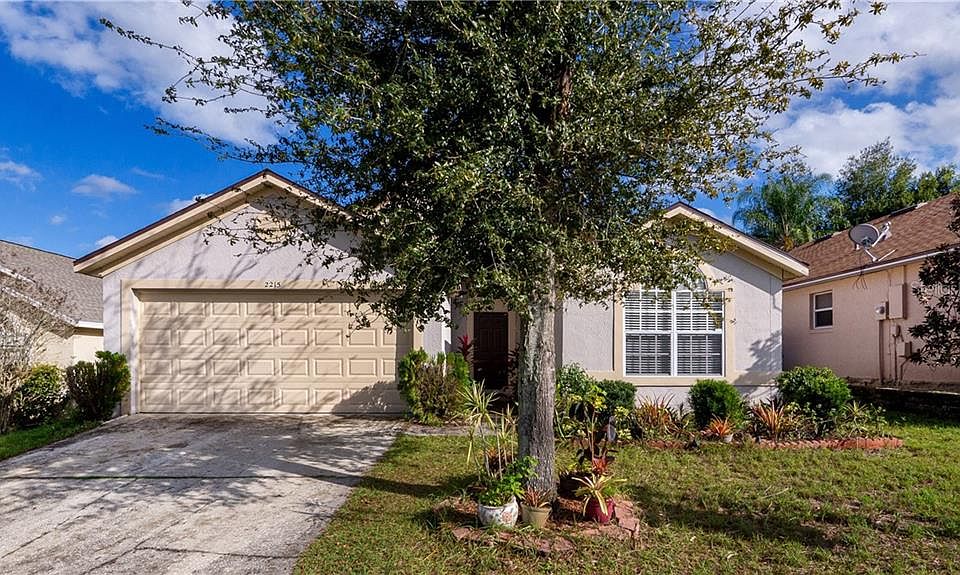 1st image of 2215 Pebblewood Dr #1