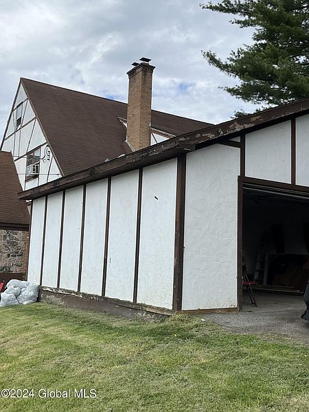 3rd image of 111 Stewart Street