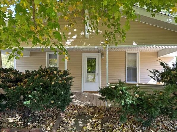 22 N Grant St, Martinsville, IL 62442