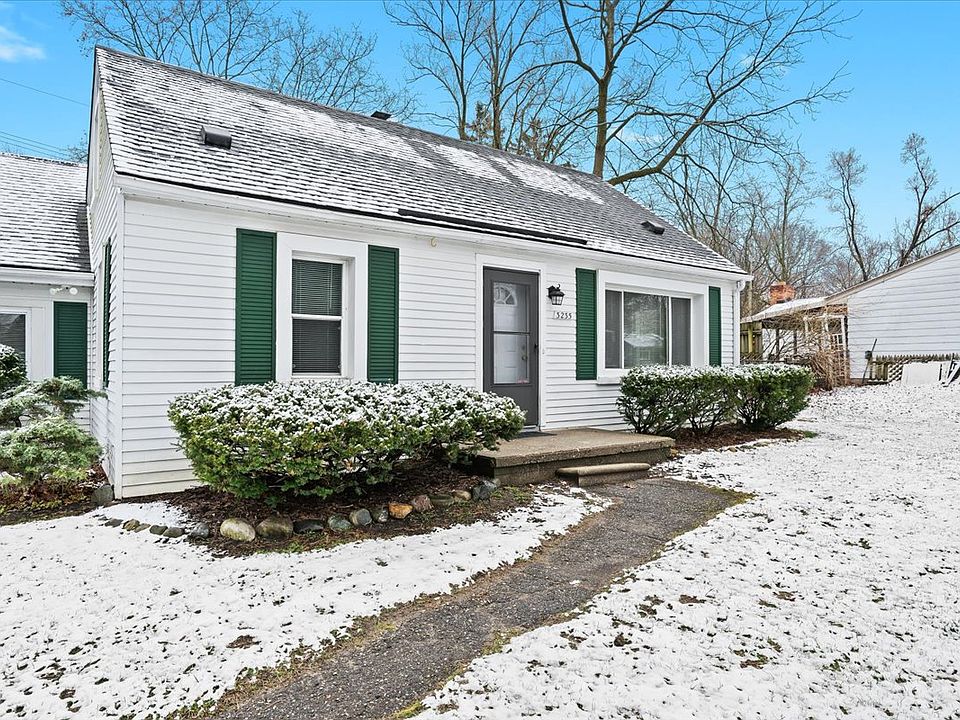 1st image of 3235 Edgemere Ave