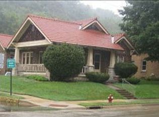 2001 Rhomberg Ave, Dubuque, IA 52001