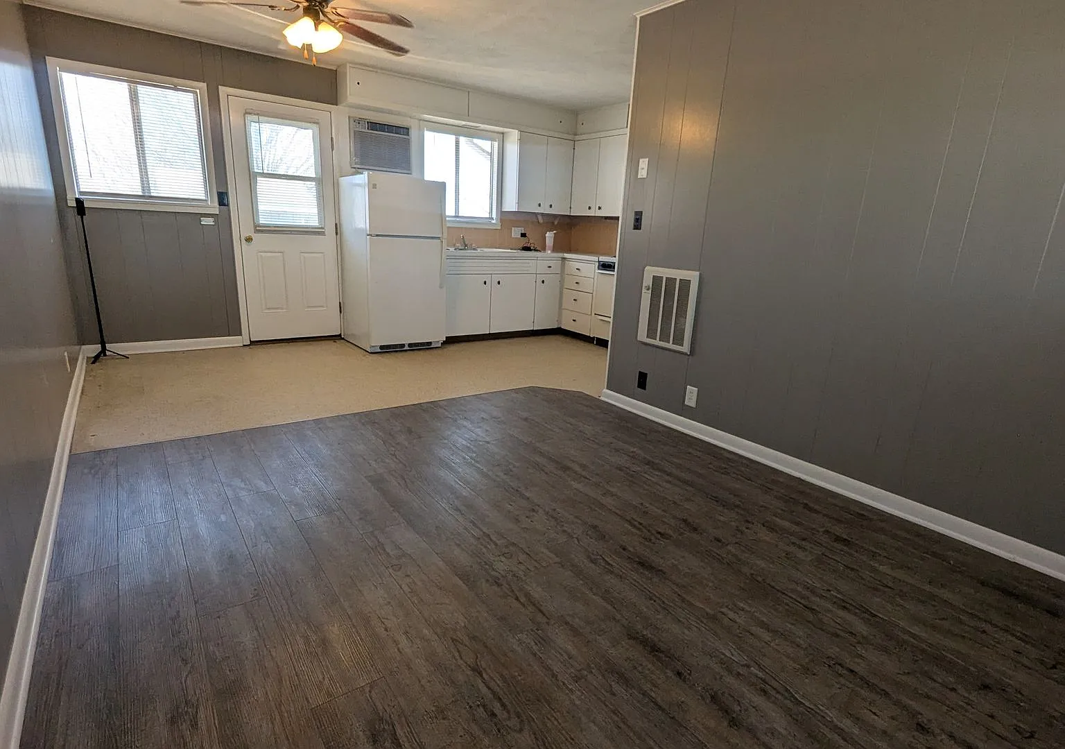 1 Bed 1 Bath | Stockton MO | $725 Month | Close to Lake — Photo 2