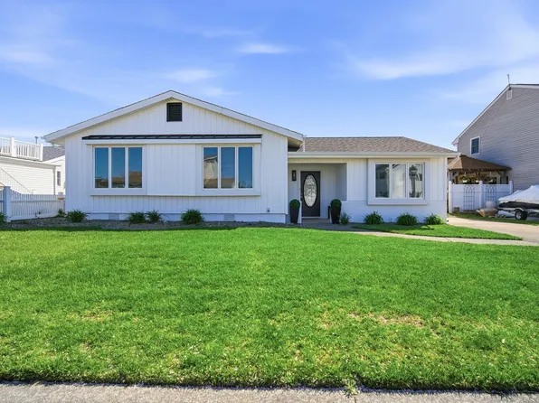 3 Sandy Ln, Brigantine, NJ 08203