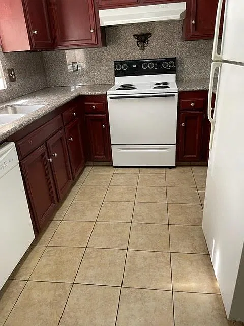 Osmun Cir, Clovis — Photo 4
