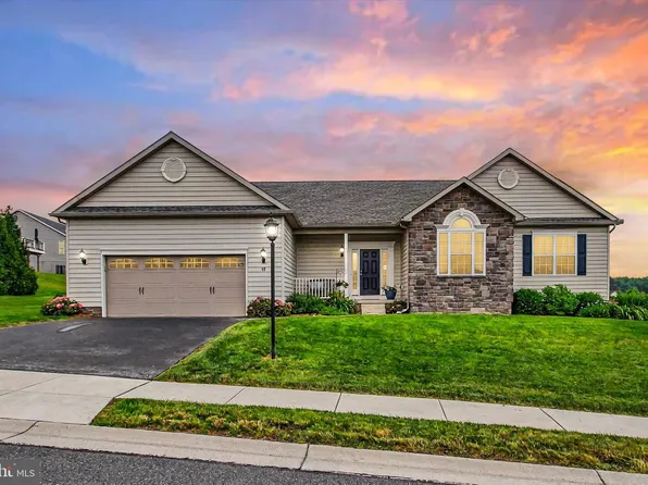 10 Thrush Ct, Gettysburg, PA 17325