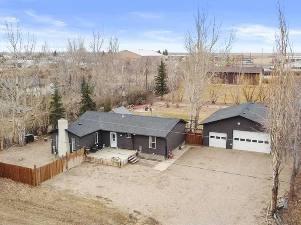 721 S 4th Ave, Cypress County, AB T1B 0J9