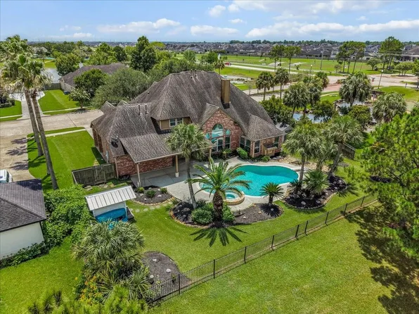 1618 Stoney Lake Dr, Friendswood, TX 77546