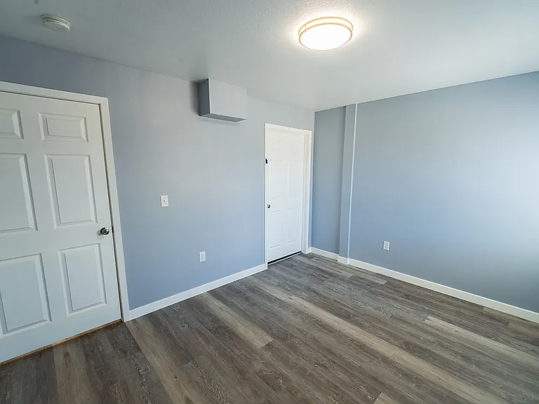 10374 Long Beach Blvd #1C — Photo 16