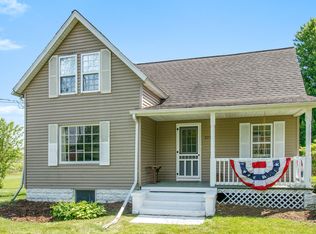 3734 Weechik Rd, Sawyer, MI 49125