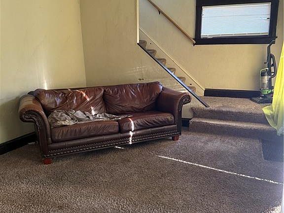 2nd image of 4218 S Benton Ave