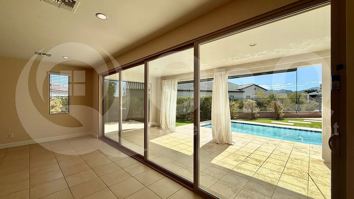 3 bed, 2.5 bath, 2045 sqft, $3,000 — Photo 4