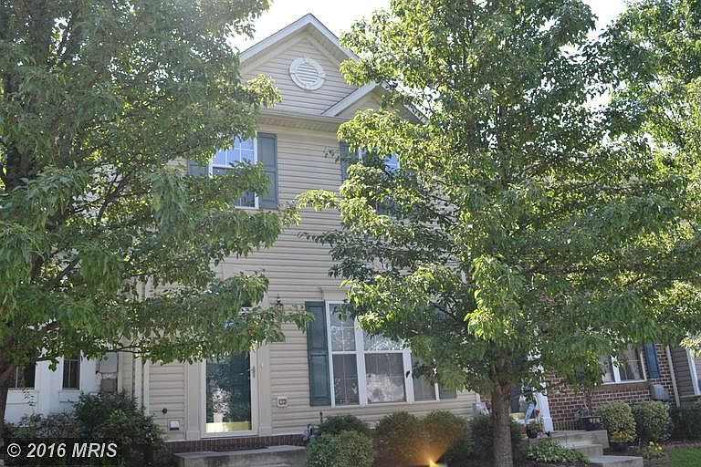1st image of 205 Mary Jane Ln