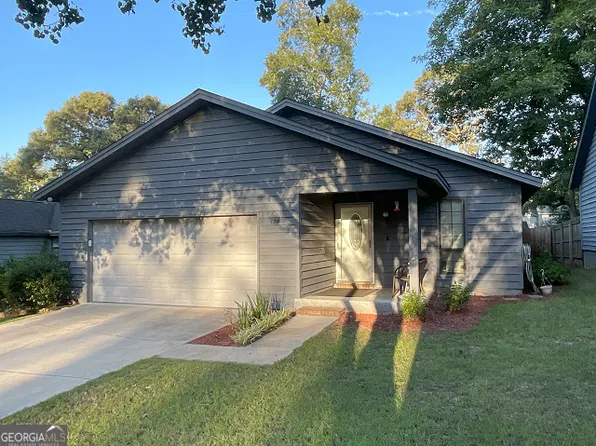 129 Ridge Pointe Ct, Warner Robins, GA 31088