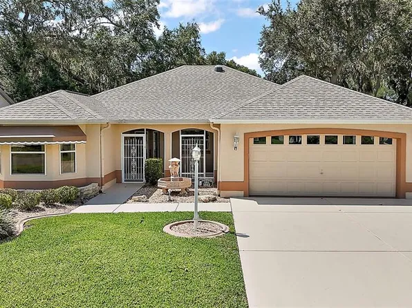 1512 Cervantes Pl, The Villages, FL 32159