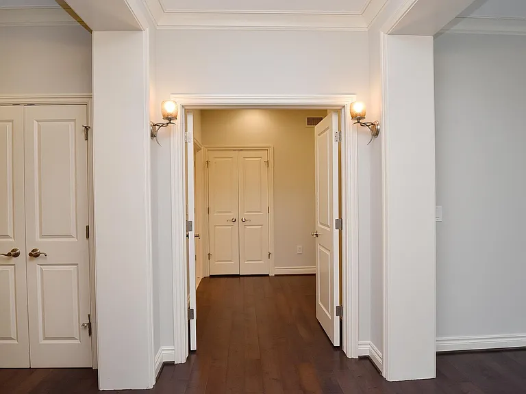 Entry to Primary Suite